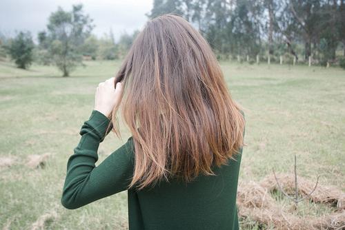 女生难过流泪的说说