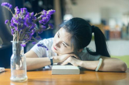 女人致自己的唯美句子 做个精致女人经典短句