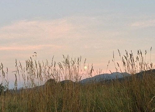 翻山越岭的经典说说