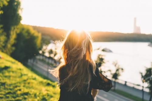 女人买衣服的说说 女人买衣服的经典句子