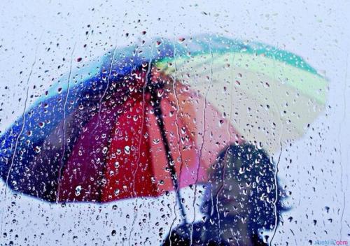 雨下不停的幽默说说 高情商下雨天发朋友圈